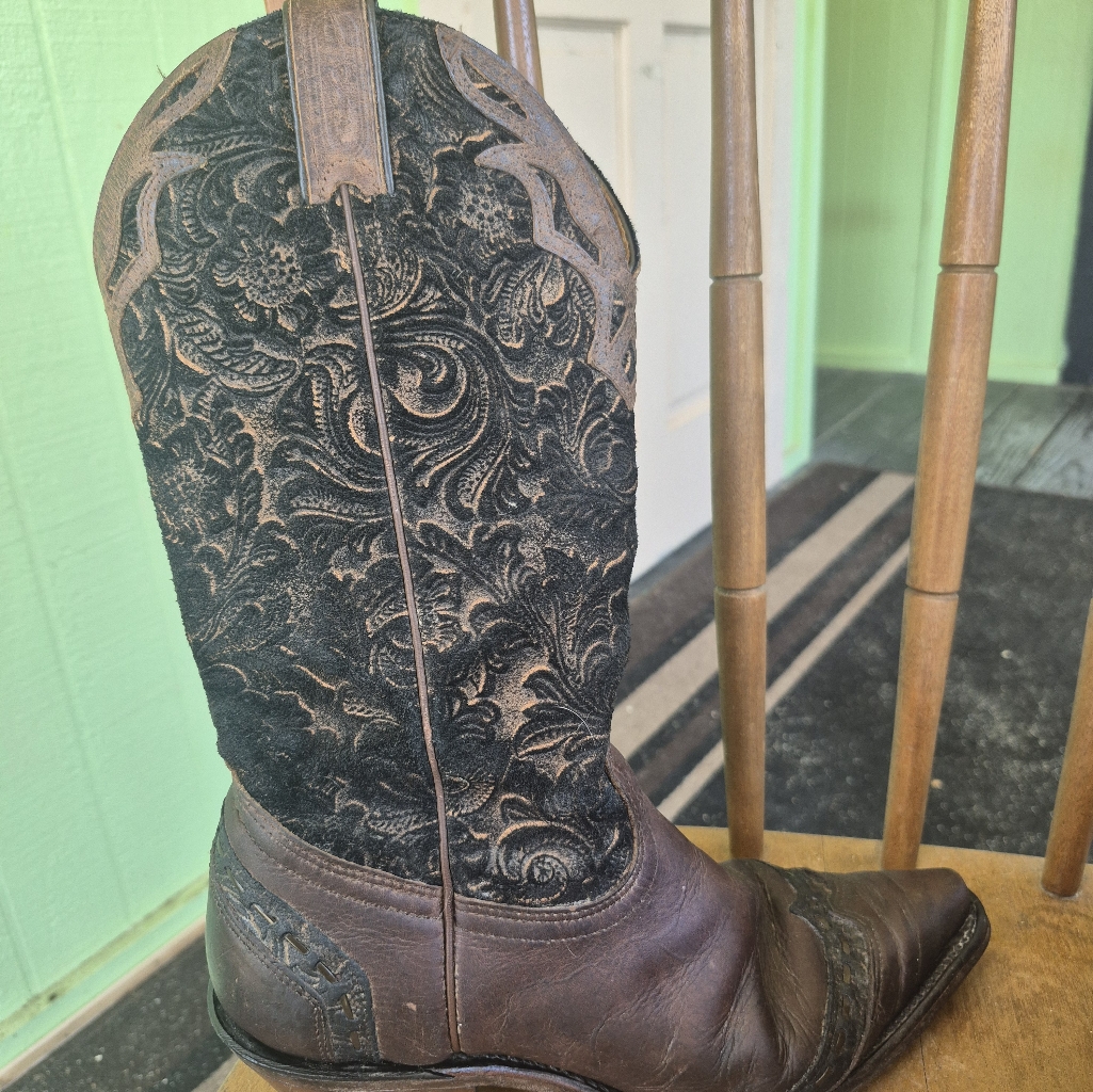 Corral Black And Brown Heeled Boots
